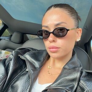 Meet your Posher, Shilat